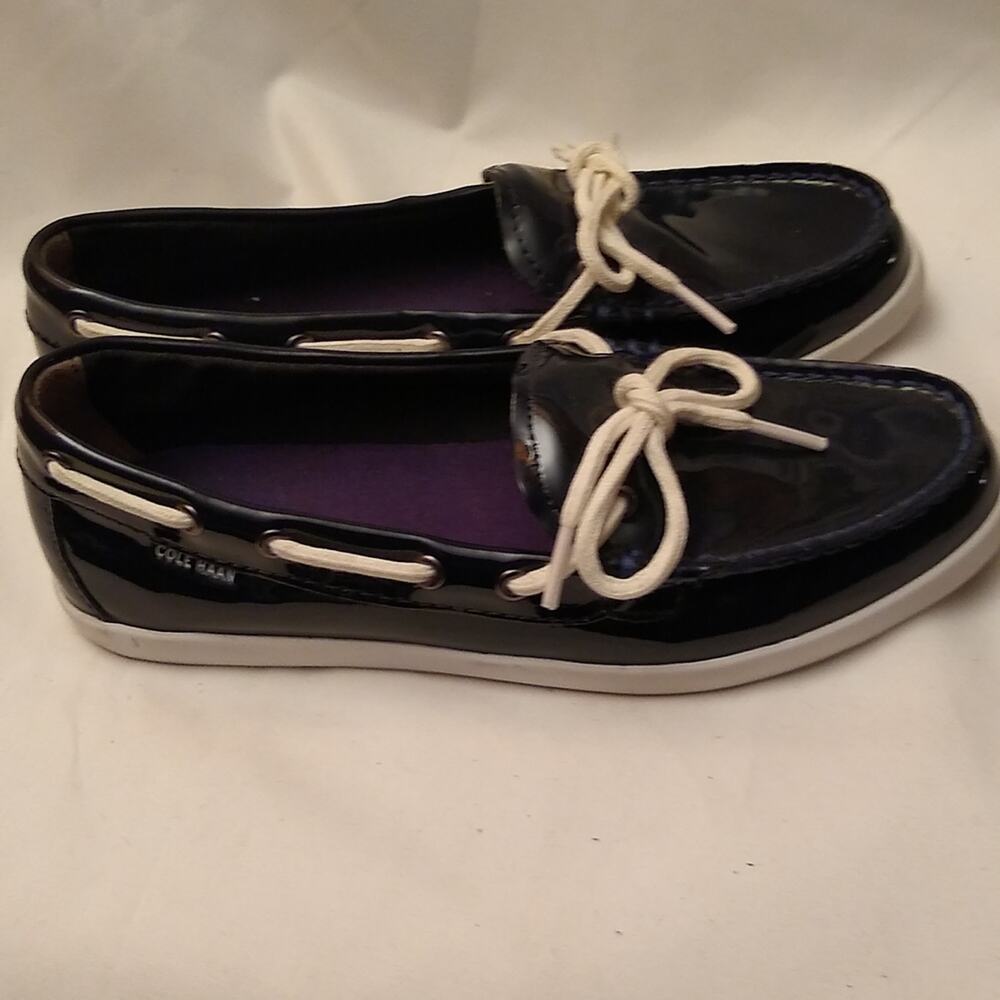 Cole Haan women's size 8 patent navy boat shoes. Athleisure - Picture 4 of 7